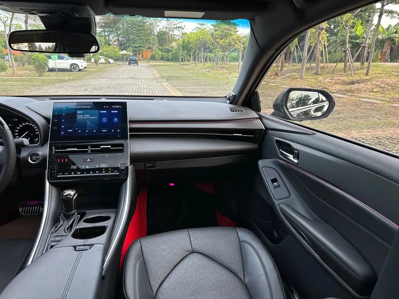 Toyota Avalon 2023 2.5L Luxury Edition фото 15