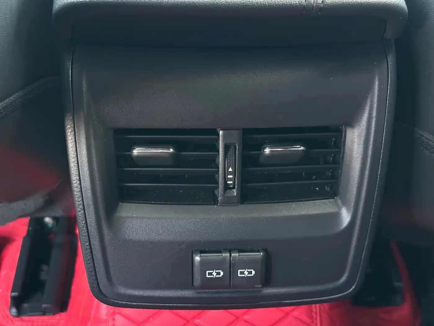 Toyota Avalon 2023 2.5L Luxury Edition фото 20