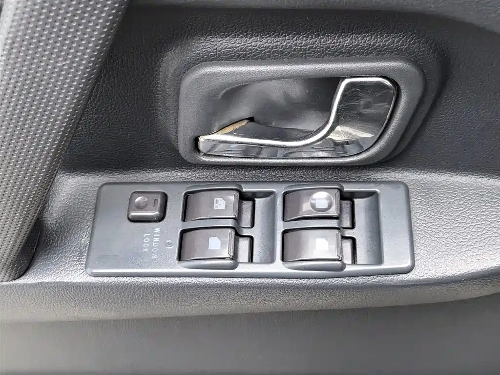 Leopaard Black King Kong 2013 2.2L Manual 4WD Standard Type фото 9