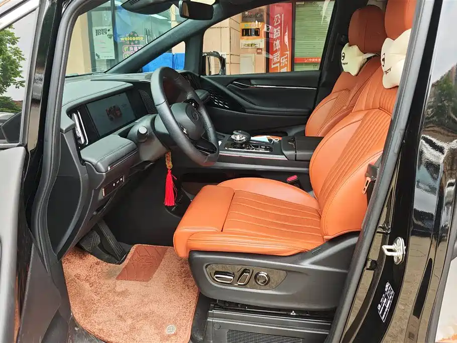 GAC Trumpchi Trumpchi M8 2025 Model Master Series Super Hybrid Edition фото 9