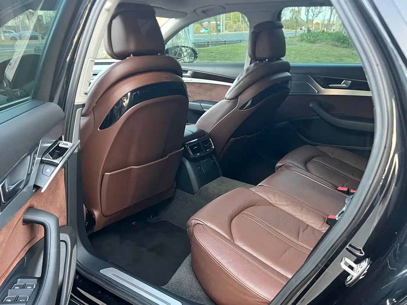 Audi A8 2013 A8L 45 TFSI quattro Comfort фото 5