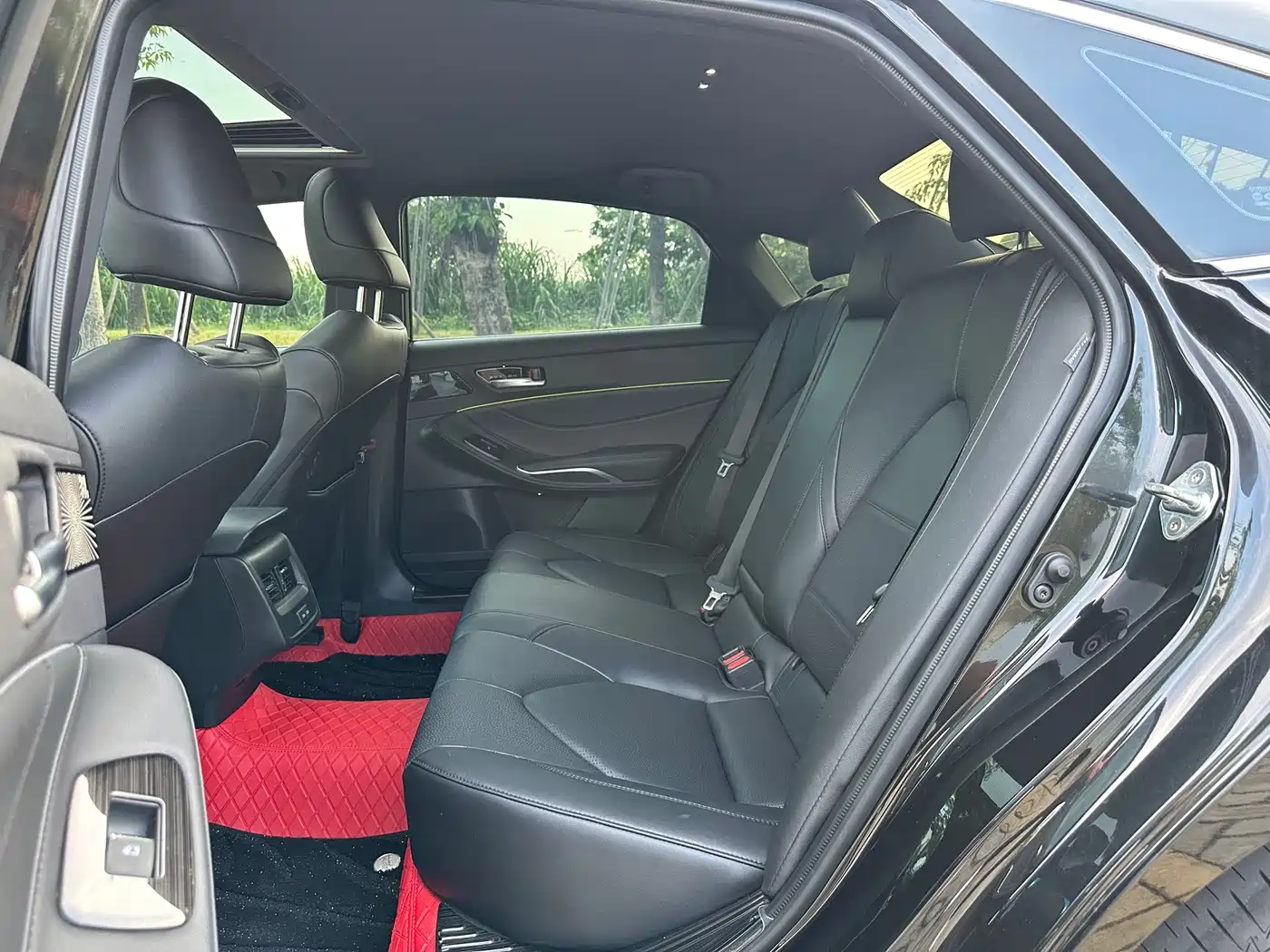Toyota Avalon 2023 2.5L Luxury Edition фото 9