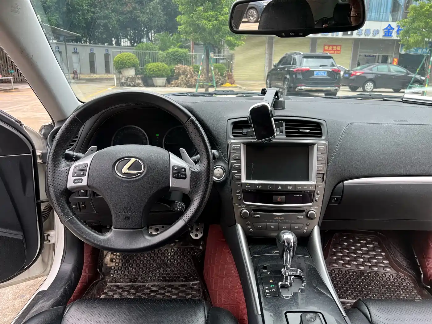 Lexus IS 2011 250 Sport фото 15