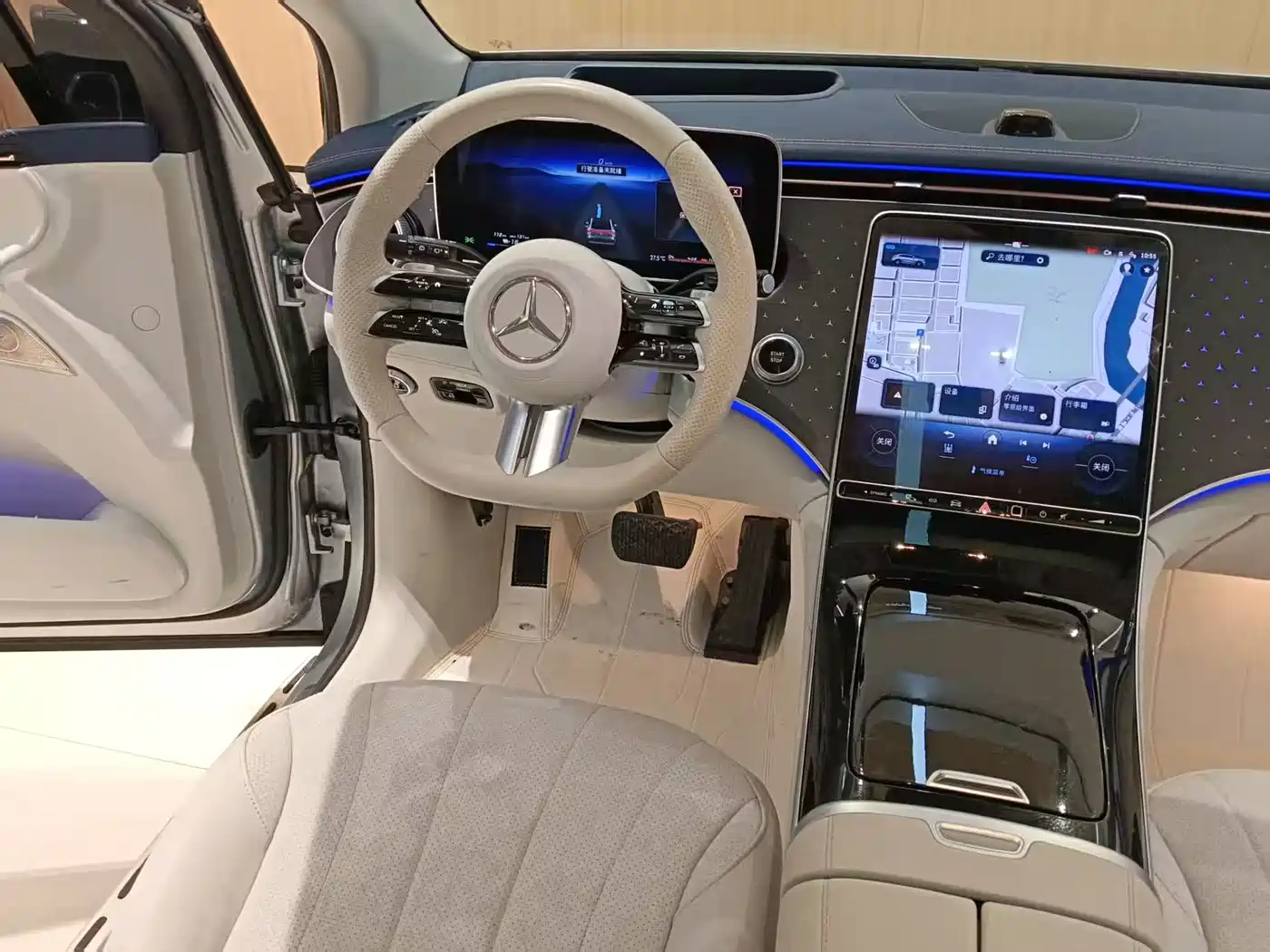 MERCEDES-BENZ EQE SUV