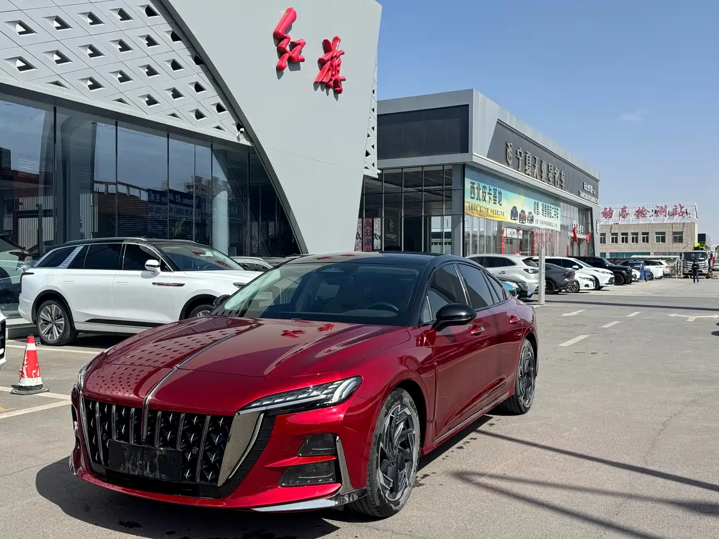 Hongqi H6 2024 Model 2.0T Ultimate Edition