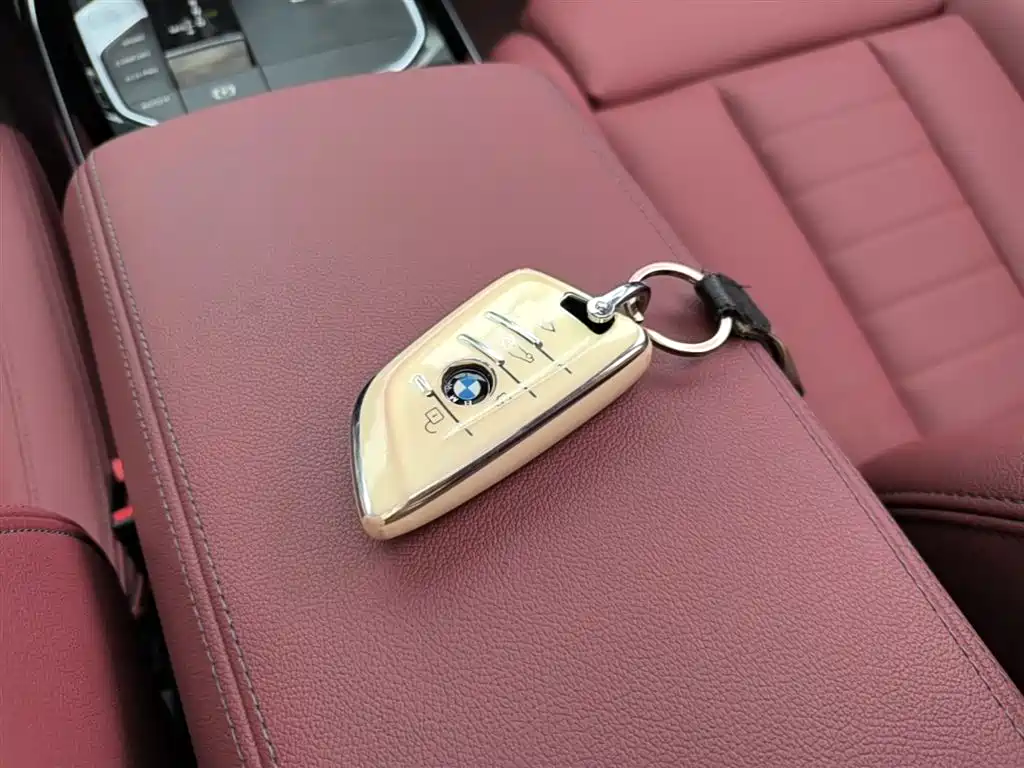 BMW 3 Series 2022 320Li M Sport Package фото 9