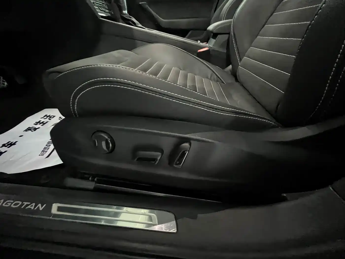 Volkswagen Magotan 2020 330TSI DSG Luxury фото 8