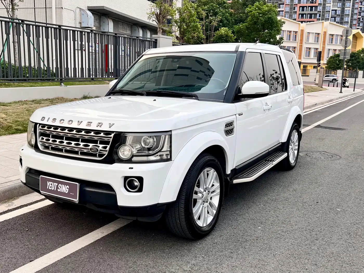 Land Rover Discovery 2014 3.0 SC V6 HSE