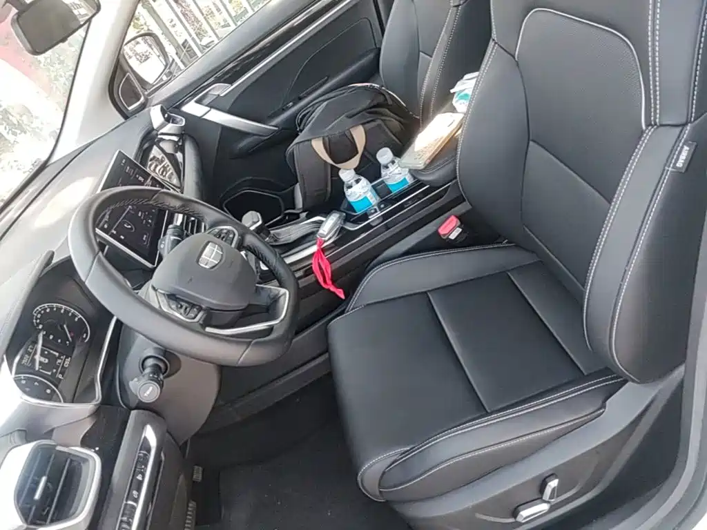 Geely Coolray 2025 2025 1.5L CVT Super Edition MAX