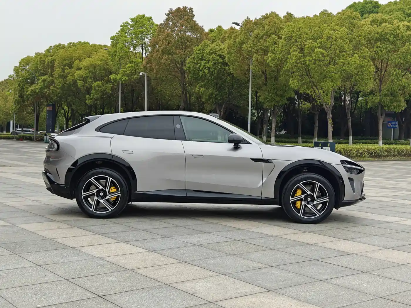 Xiaomi Auto Xiaomi YU7 2025 Extended Range AWD Pro фото 4