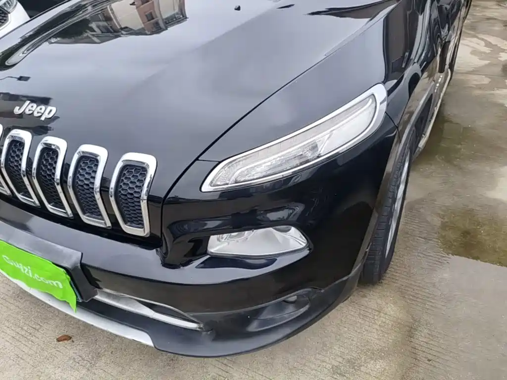 Jeep Cherokee 2018 2017 2.0L Superior Edition
