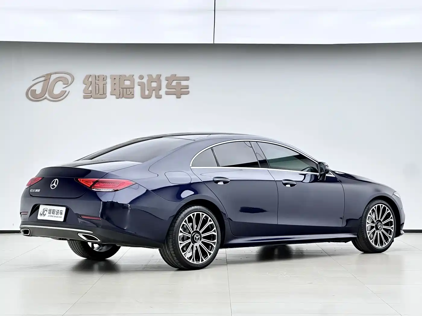 Mercedes-Benz CLS 2018 CLS 300 Dynamic фото 2