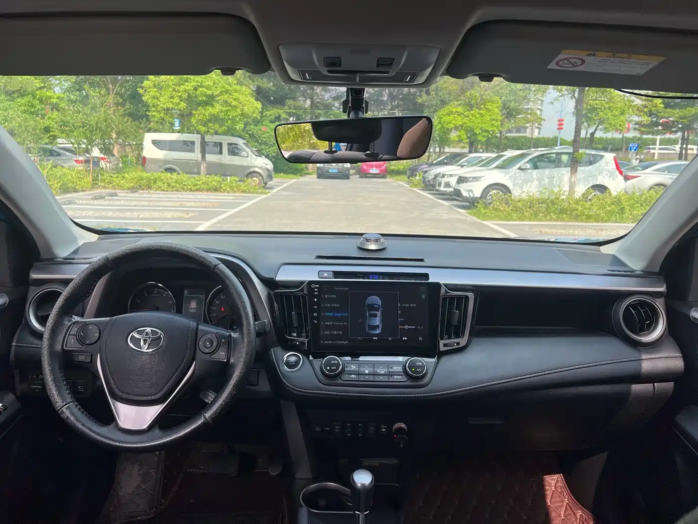 Photo 15 - Toyota RAV4 Rongfang