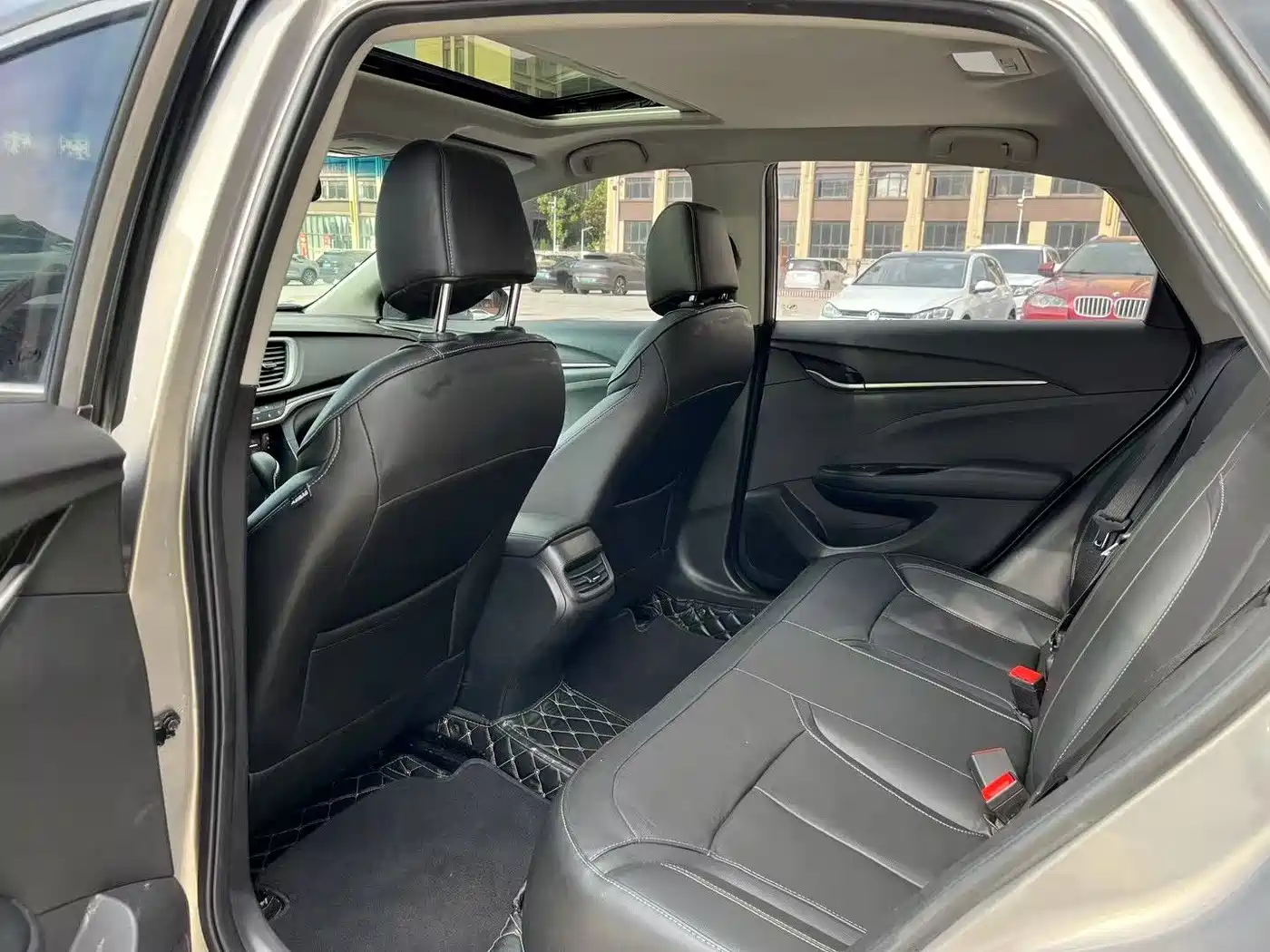 Buick Excelle 2019 18T Auto Connected Elite China VI фото 5