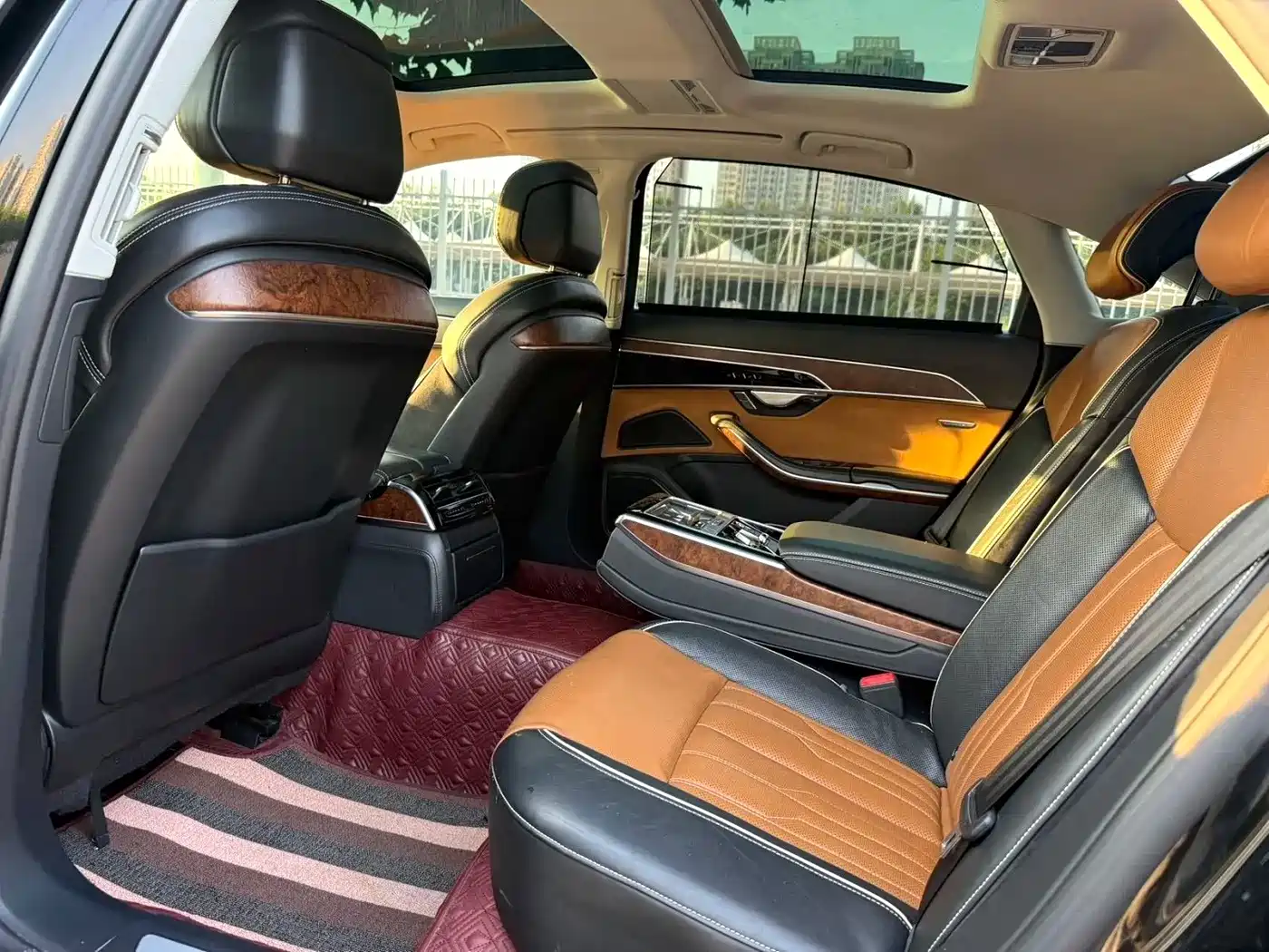 Фото 6 - Audi A8