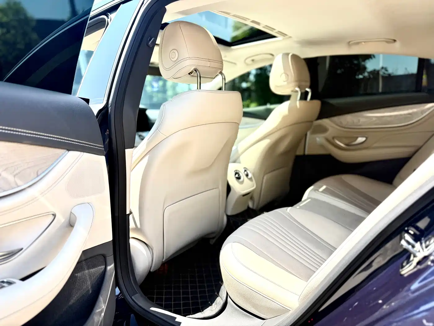 Mercedes-Benz CLS 2018 CLS 300 Dynamic фото 6