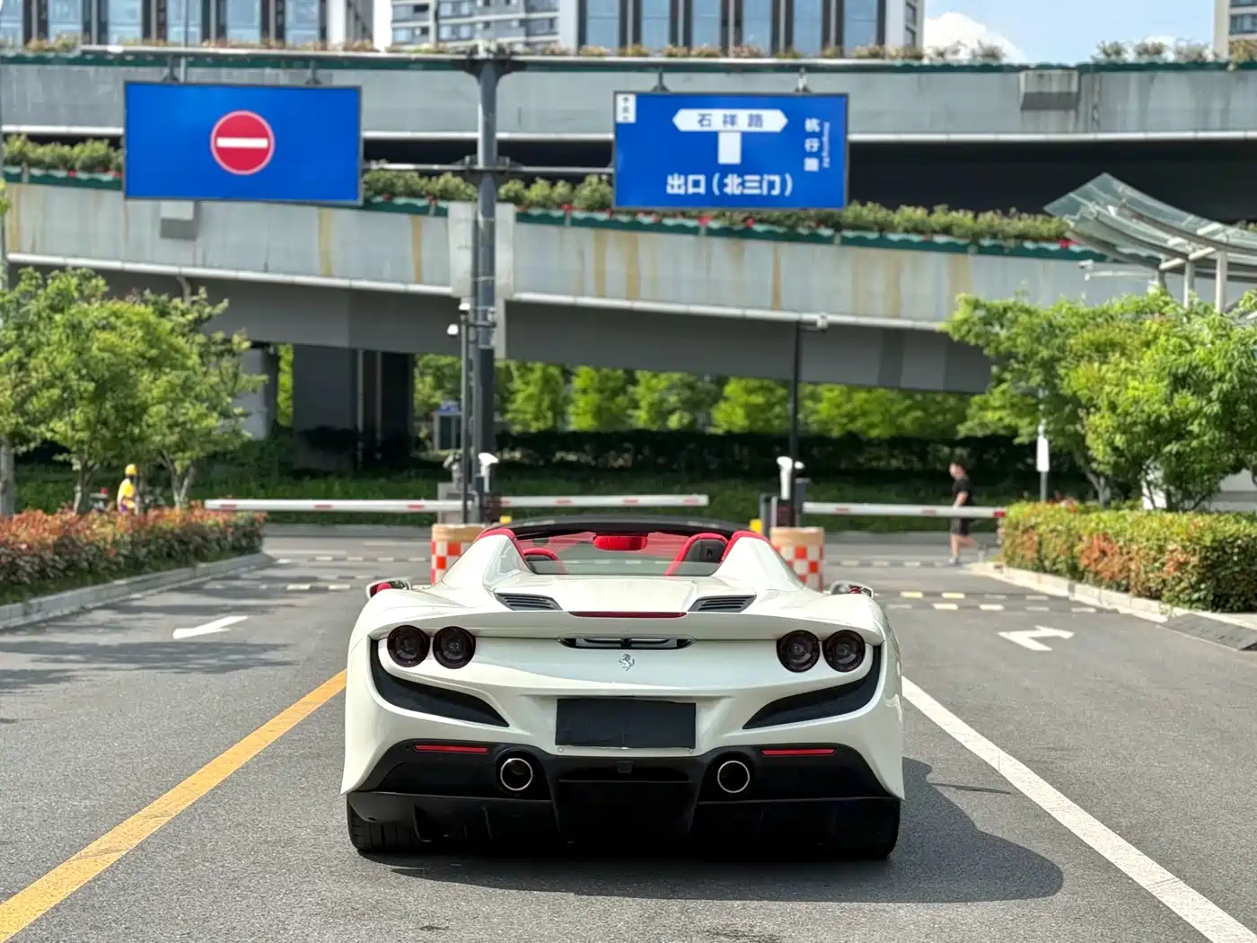 Ferrari F8 2023 2020 Spider 3.9T V8