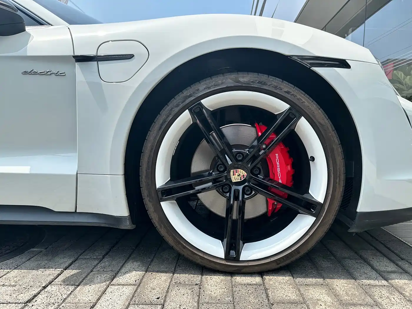Porsche Taycan 2019 Taycan 4S фото 7