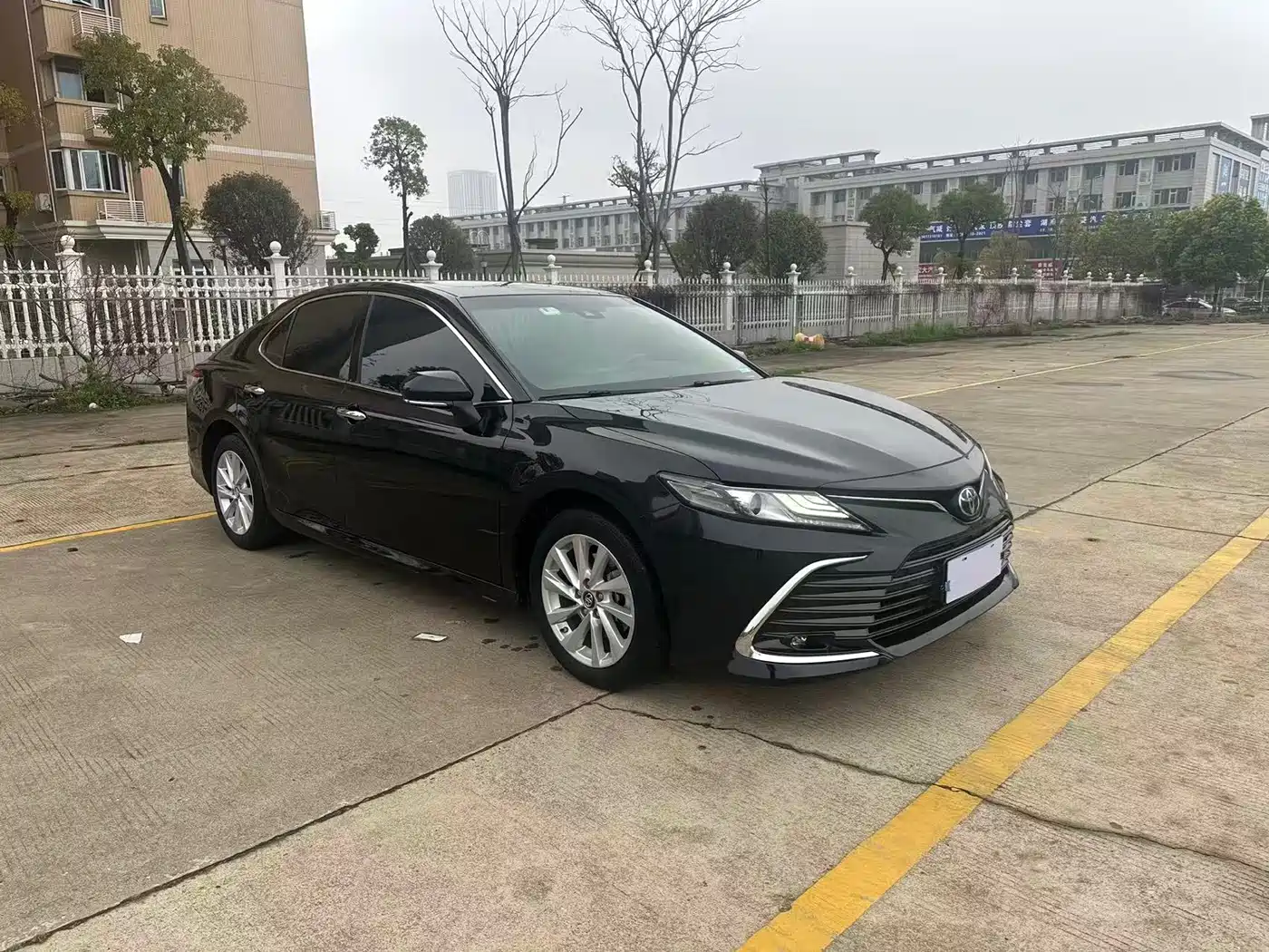 Toyota Camry 2021 2.0G Luxury Edition