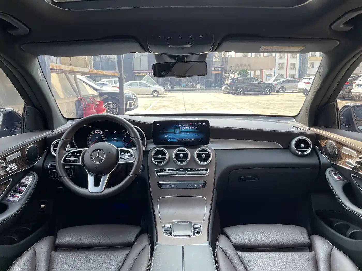 Mercedes-Benz GLC 2022 Facelift GLC 300 L 4MATIC Dynamic Collector's Edition фото 4