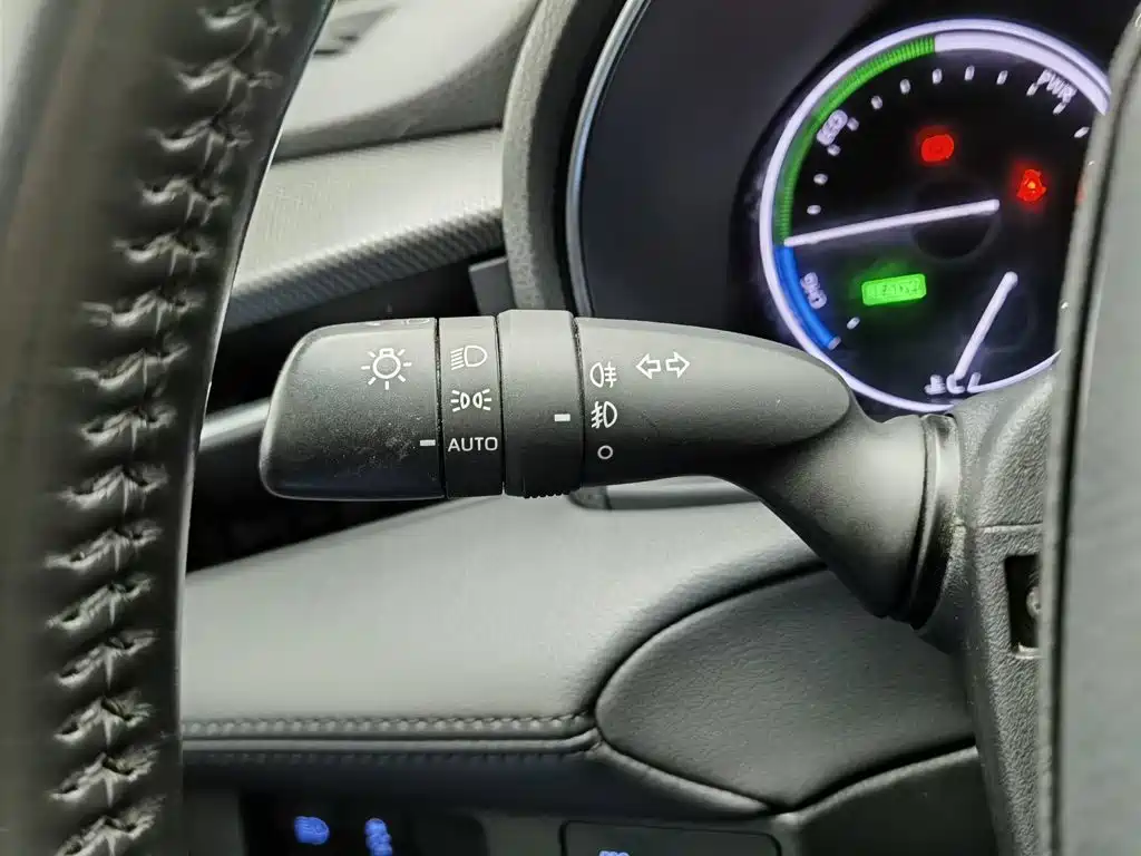 Toyota Avalon 2020 2019 Hybrid 2.5L Luxury Edition China VI