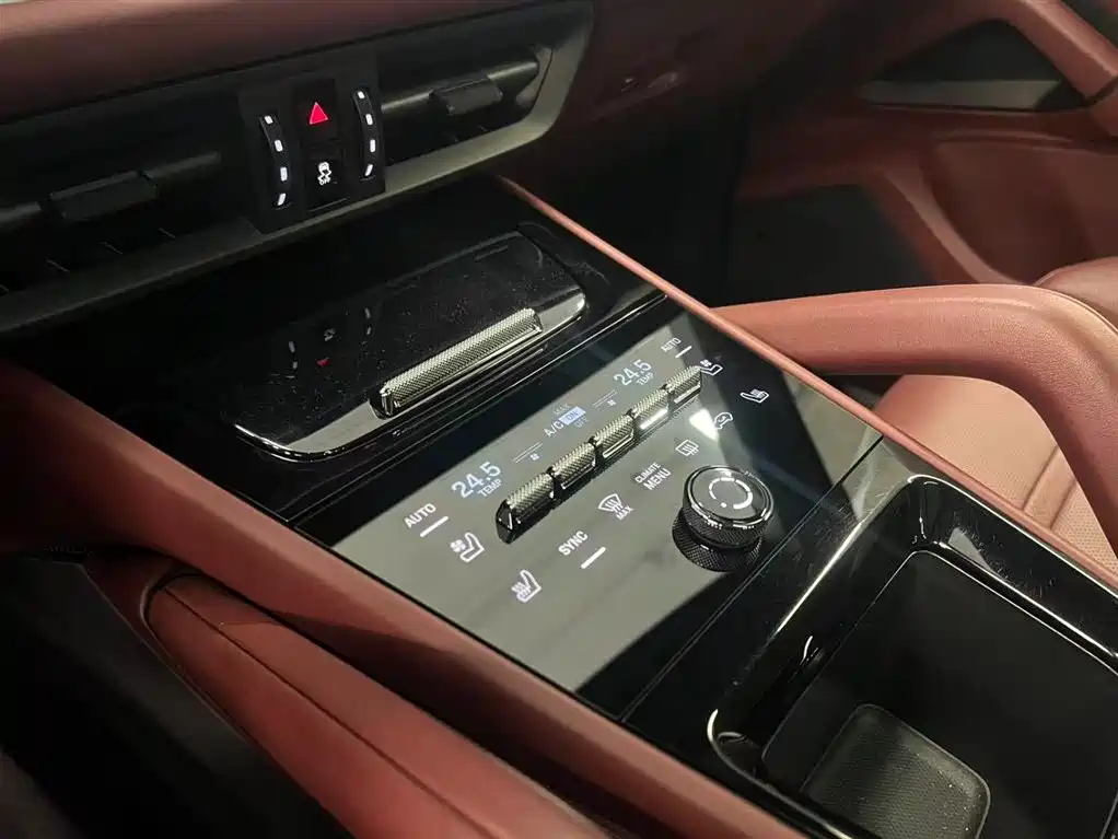Фото 22 - Porsche Cayenne