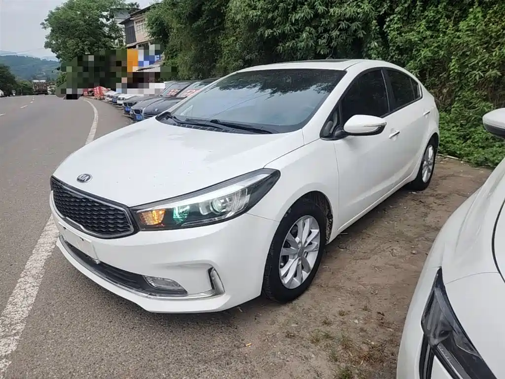 Kia K3 2016 1.6L Automatic GLS фото 2
