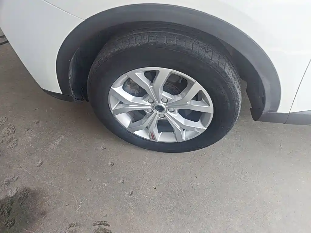 Photo 23 - Haval H6