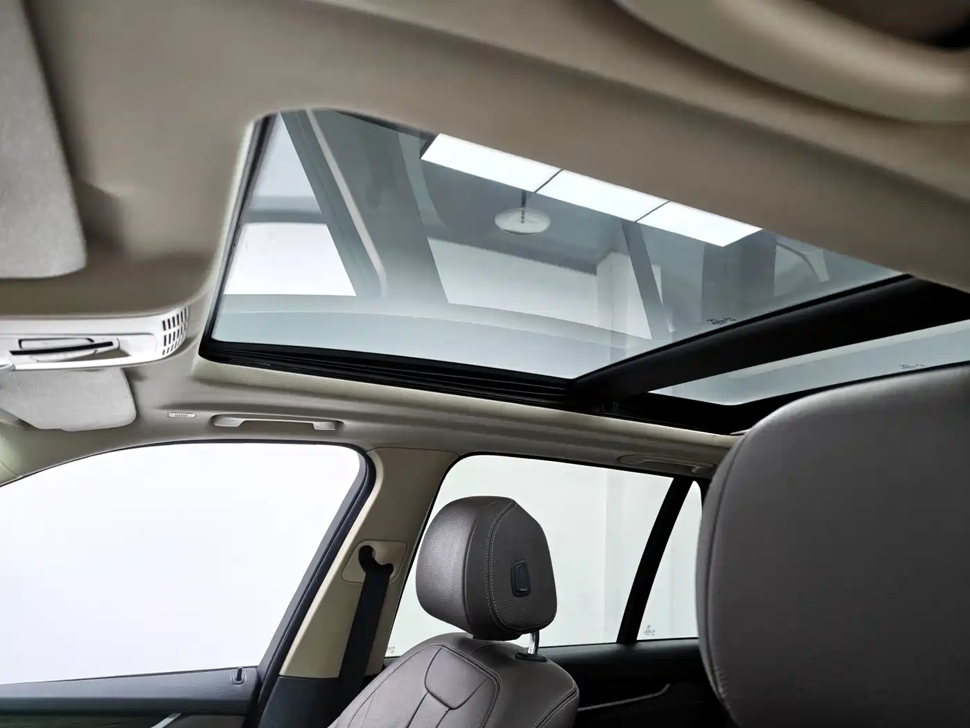 BMW X5 (Import) 2014 xDrive35i Leading фото 12