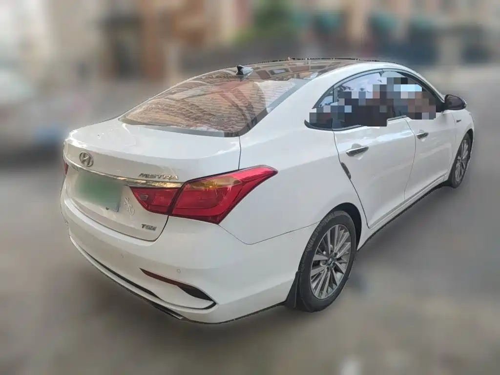 Фото 6 - Hyundai Mistra