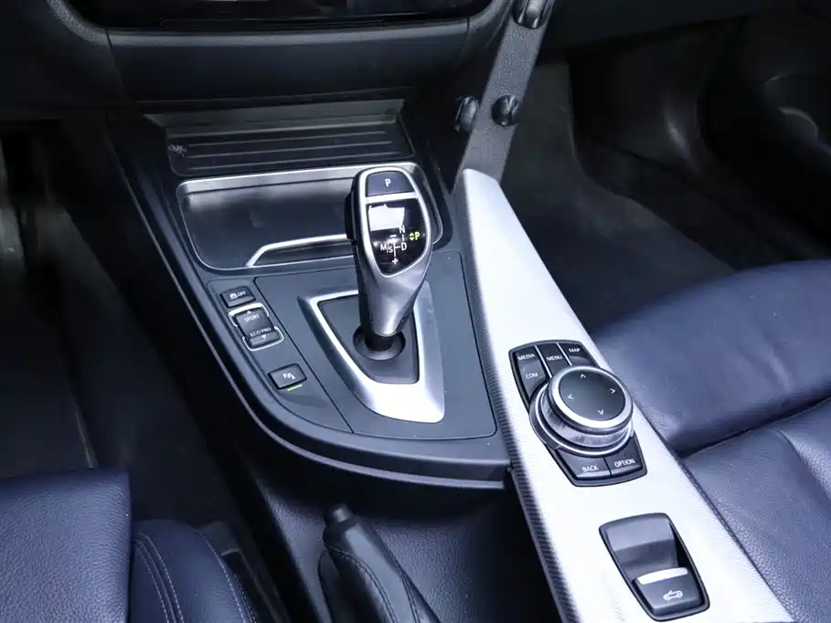 BMW 4 Series 2017 425i Convertible M Sport Package фото 9