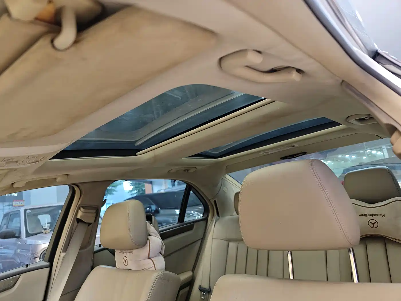 Mercedes-Benz E-Class (Import) 2009 Model E 300 Elegance Version фото 12
