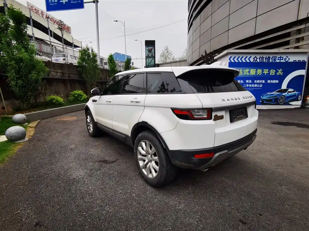 Land Rover Range Rover Evoque 2018 200PS PURE New Style фото 6