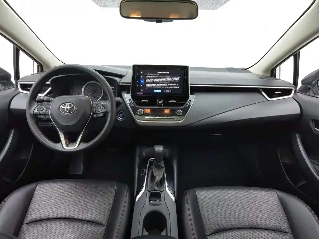 Фото 5 - Toyota Corolla