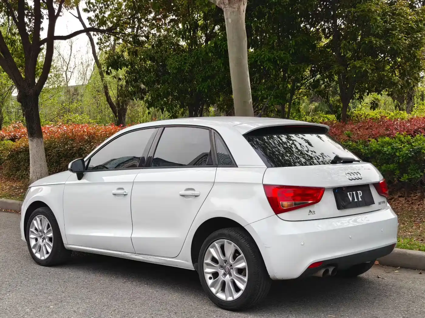 Audi A1 2014 30 TFSI Fashion фото 8