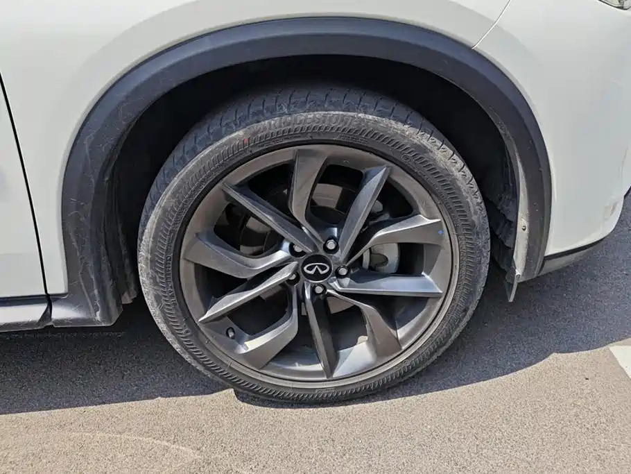 Infiniti QX50 2023 2022 2.0T FWD Navigator Edition