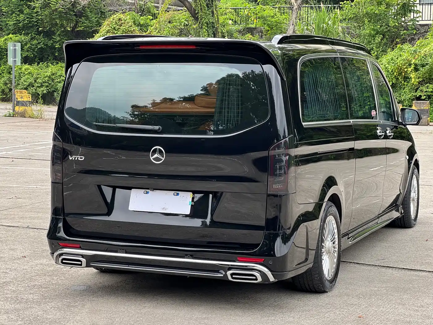 Mercedes-Benz Vito 2023 2.0T Business 7-Seater фото 25