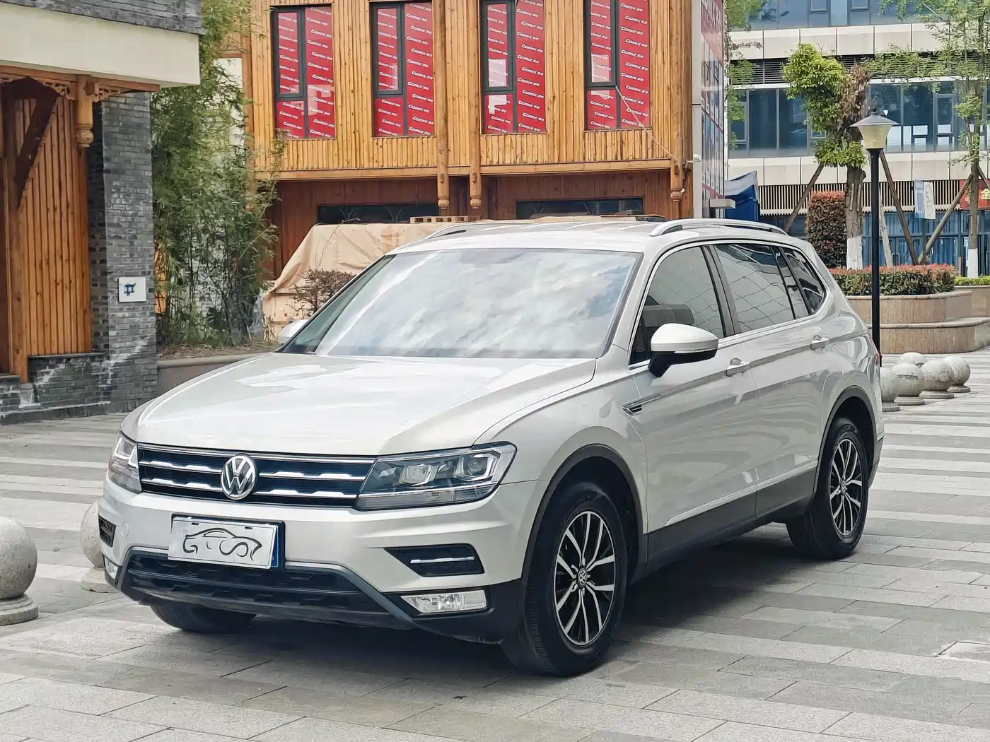 Volkswagen Tiguan L 2017 330TSI Automatic 2WD Comfort Edition
