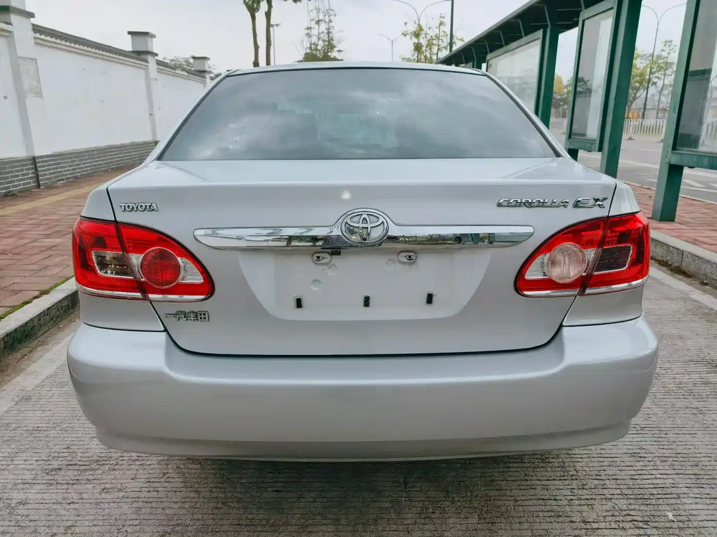 Toyota Corolla 2011 1.6L Automatic Classic Edition фото 8