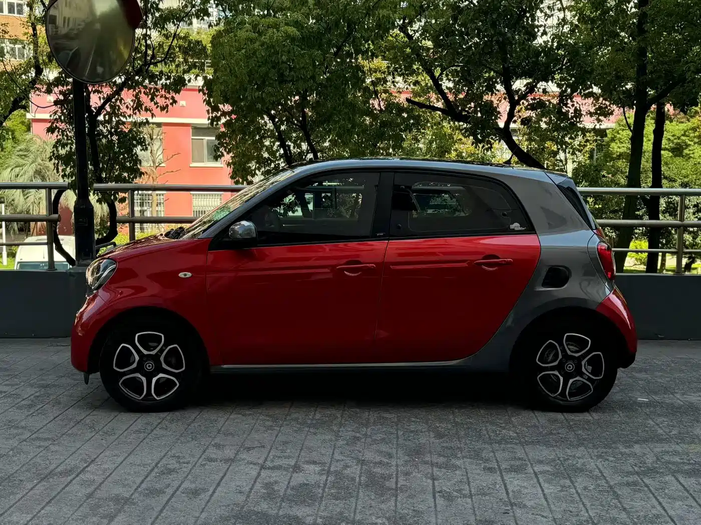 smart forfour 2016 2016 Model 0.9T 66kW Pioneer Edition