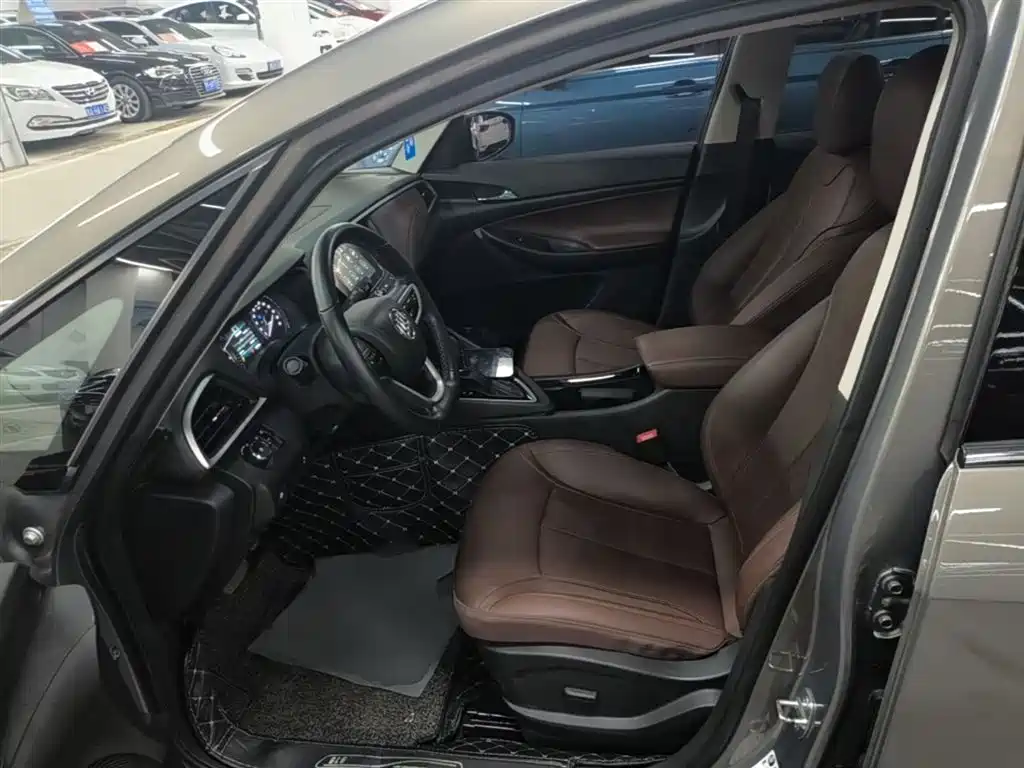 Buick GL6 2019 18T 6-seat Connected Luxury China VI фото 15