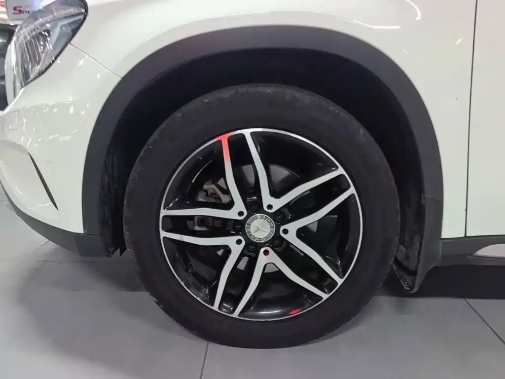 Mercedes-Benz GLA 2015 2015 GLA 220 4MATIC Fashion Edition