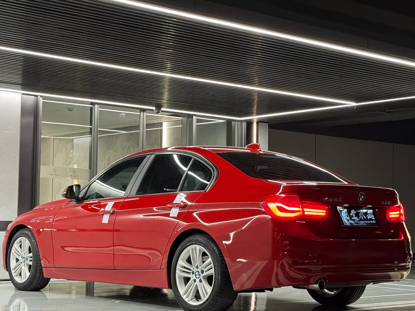 BMW 3 Series 2016 320i Fashion Model фото 19