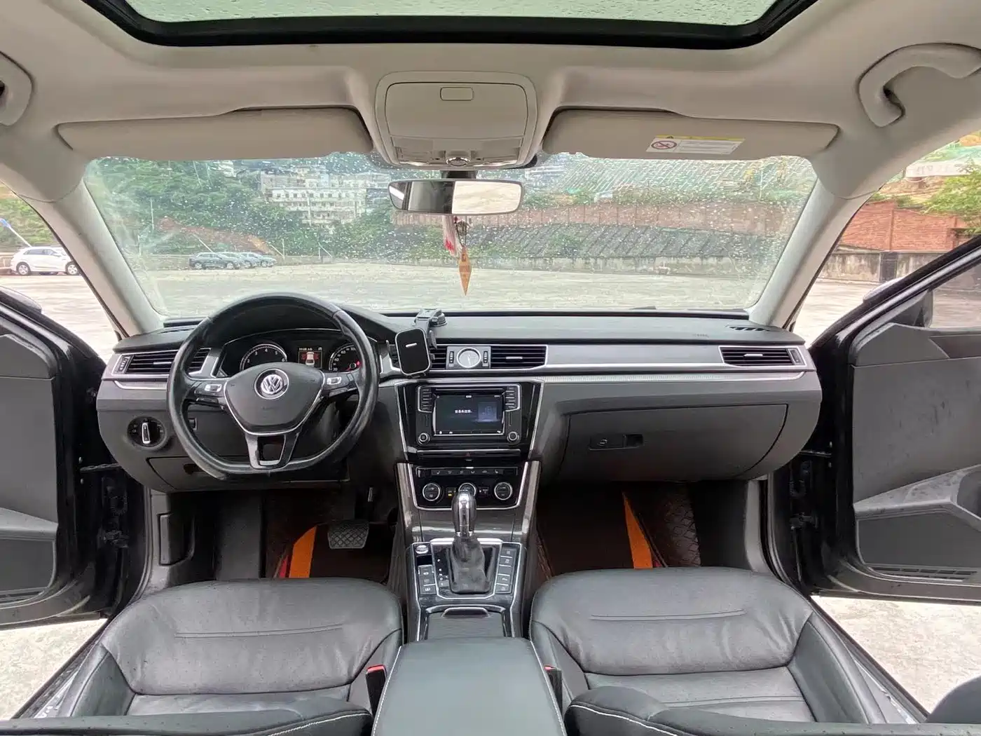 Volkswagen Passat 2016 330TSI DSG Executive Edition фото 5