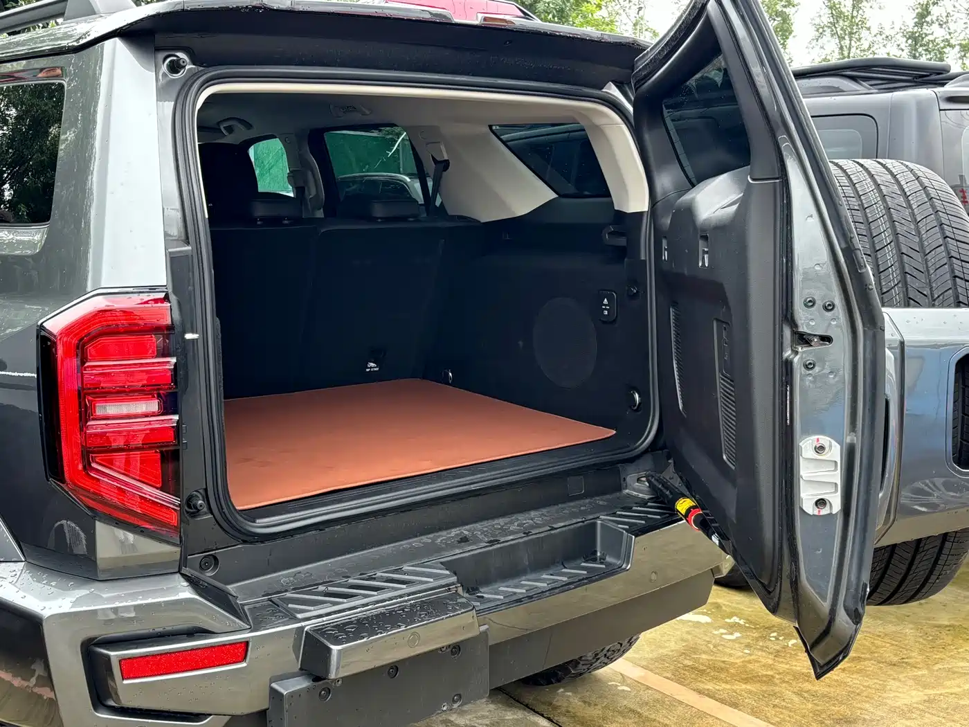 Tank 400 2025 2025 2.0T Frontier Explorer Edition
