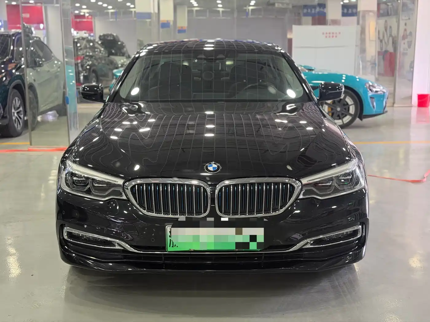 BMW 5 Series New Energy 2019 530Le Luxury Package фото 2
