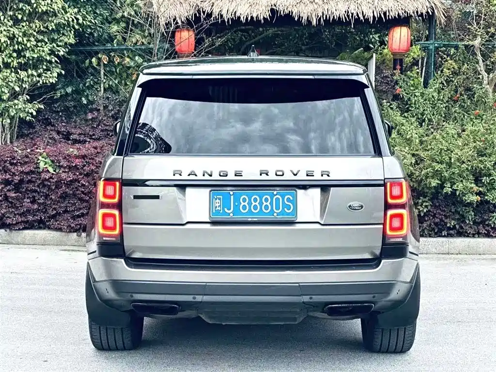 Land Rover Range Rover 2018 3.0 SC V6 Vogue SE Genesis Extended Edition фото 8