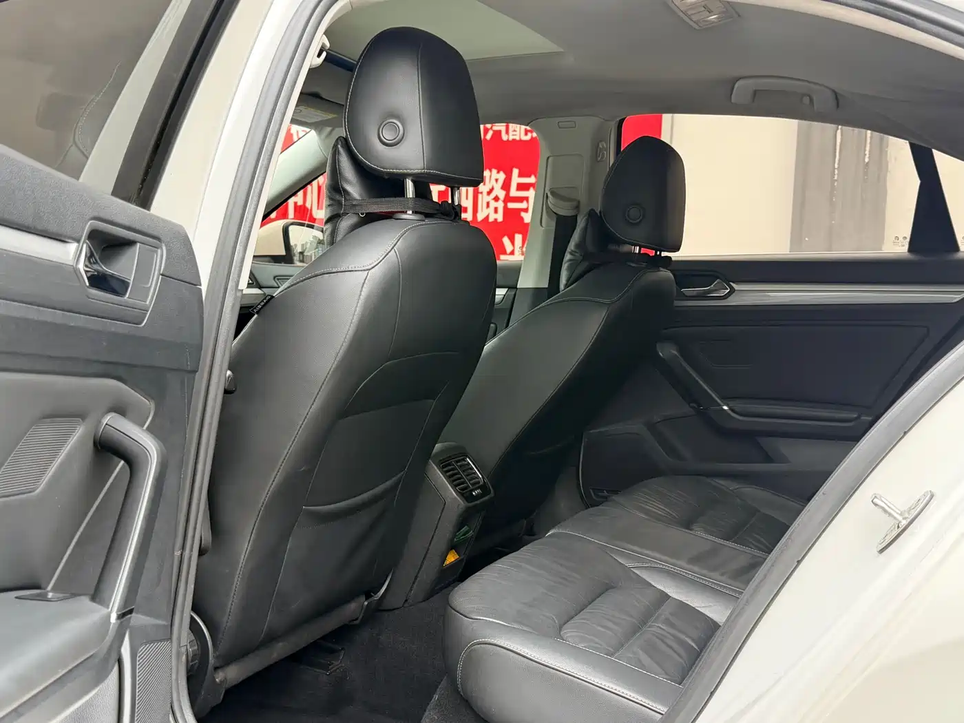 Volkswagen Lamando 2015 280TSI DSG Comfort фото 9