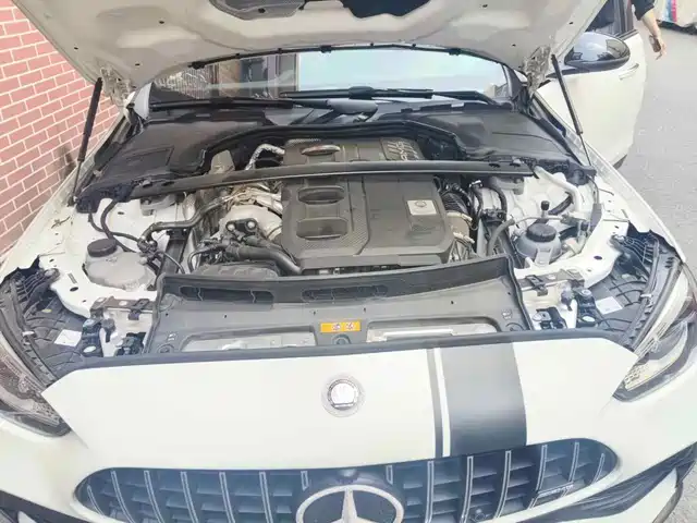 Mercedes-Benz C-Class AMG 2024 AMG C 43 4MATIC — фото 3