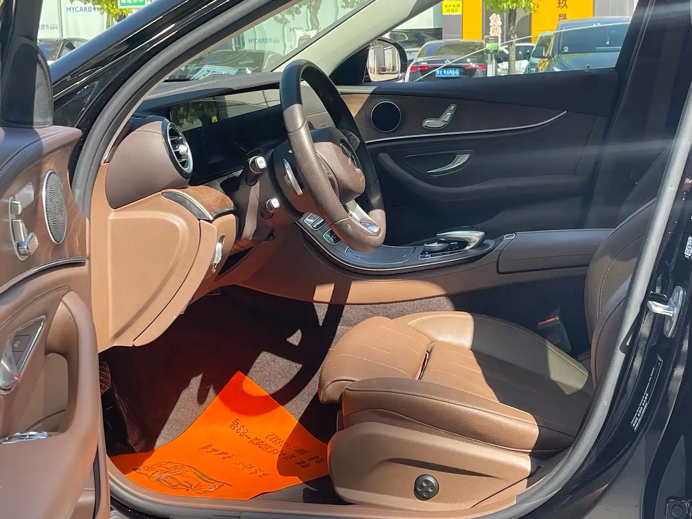 MERCEDES-BENZ E CLASS